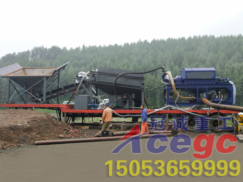 Gold mining machine Worksite of Liaoning:Mobile gold concentrator car