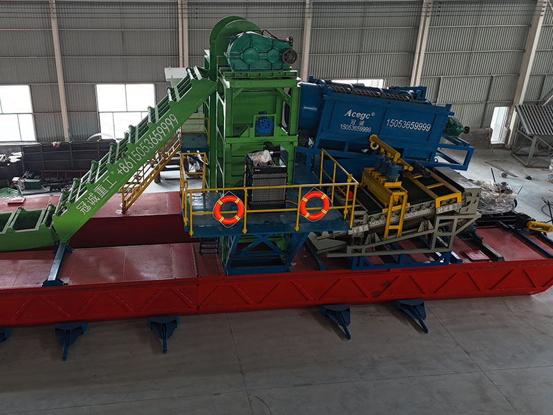 Capacity 150-200m3/h dredging depth8-10m bucket wheel gold dredger